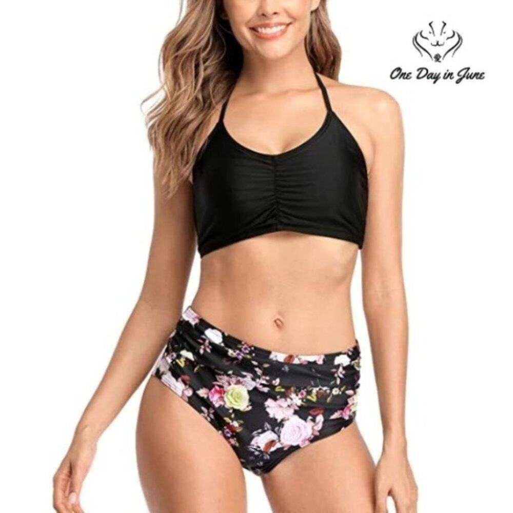 CharmLeaks Halter High Neck Bikini Size M